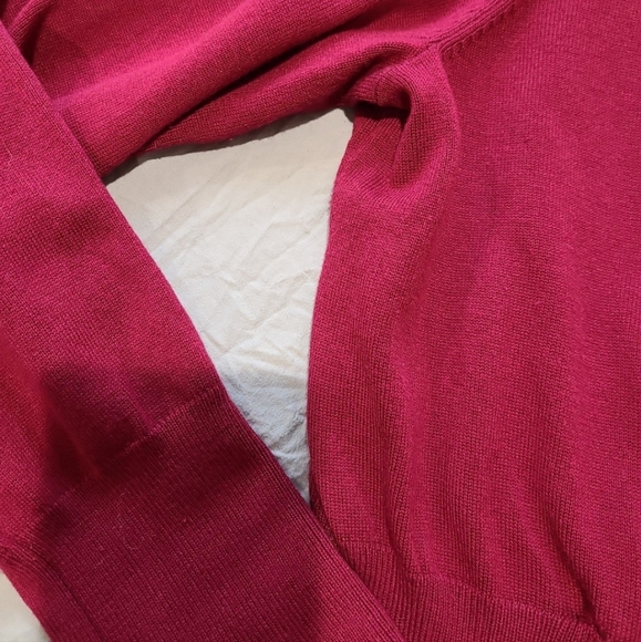 Lane Bryant Surplice, long sleeve sweater with ribbed bottom.  Burgandy SZ 18/20 - Picture 6 of 9